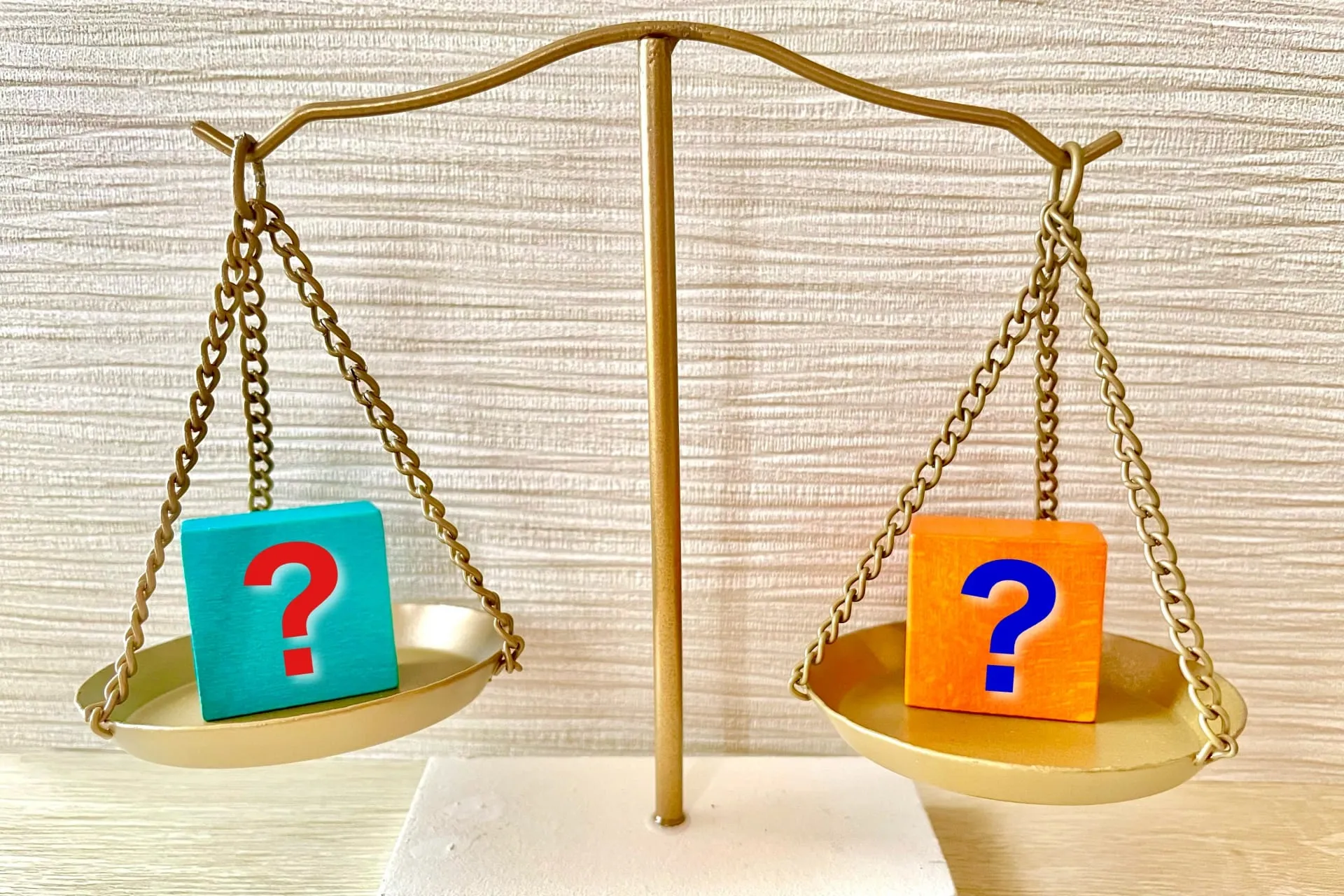 間違えやすいイタチとハクビシンを比較|被害例から見分け方を解説します